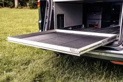 0047-vw-t7-heckauszug-riva-seitlich