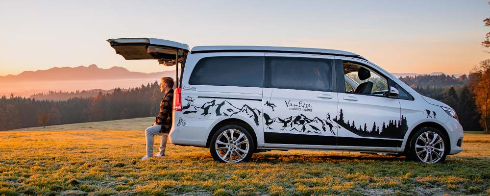 Camping equipment for your Mercedes V-class - VanEssa mobilcamping