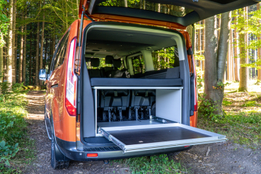 VanEssa Heckauszug Riva im Ford Tourneo Custom