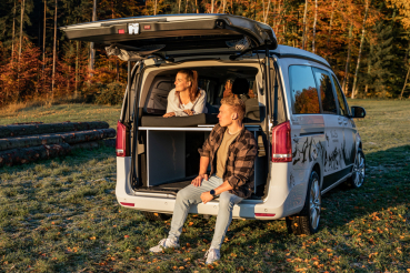 VanEssa Sleeping system Surfer split as single bed in the Mercedes V-Class