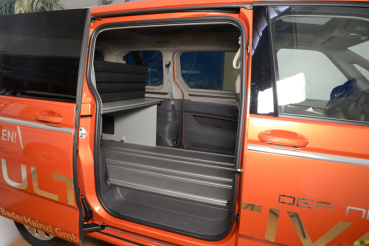 VanEssa Surfer sleeping system in the VW T7 Multivan pack state