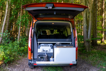 VanEssa rear pull-out kitchen Riva in Ford Tourneo Custom rear view