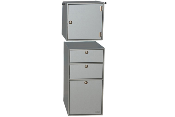 Top closet for module tower