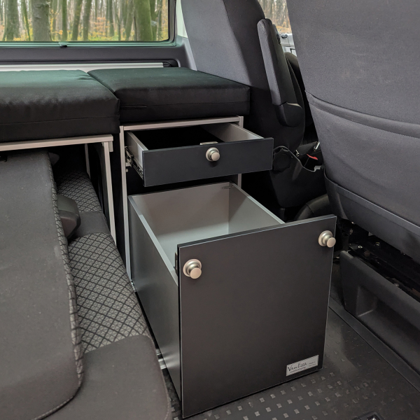 VanEssa T0 Modulturm Bettverlaengerung Silber-Schwarz-matt im VW T5 T6 Multivan