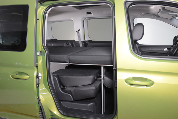 VanEssa Schlafsystem Doppelbett VW Caddy 5 Ford Tourneo Connect 3 Seitenansicht