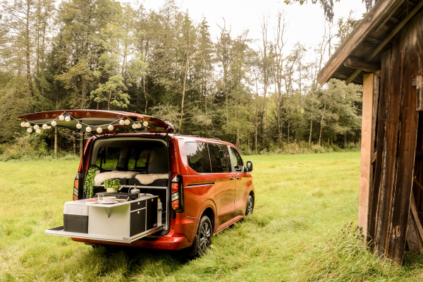 VanEssa Rear pull-out Riva camping box for cooking