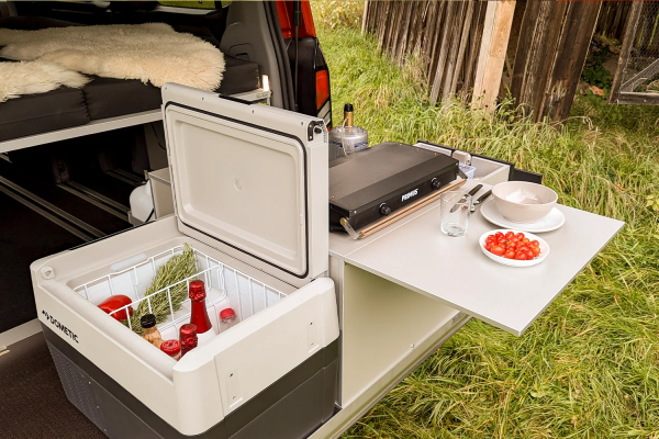 VanEssa Riva rear pull-out in Ford Tourneo Custom with Dometic compressor cool box CFX50W