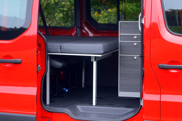 Schlafsystem Vivaro / Trafic / Primastar / NV300 / Talento kurzer Radstand - mit Dreier-Sitzbank
