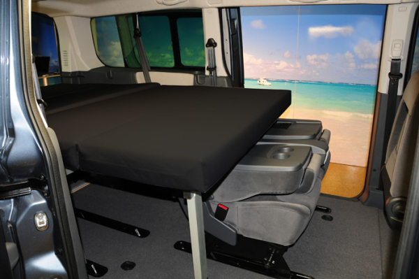 Sleeping in your Fiat Scudo, Peugeot Expert or Citroen Jumpy with a VanEssa  sleeping system - VanEssa mobilcamping