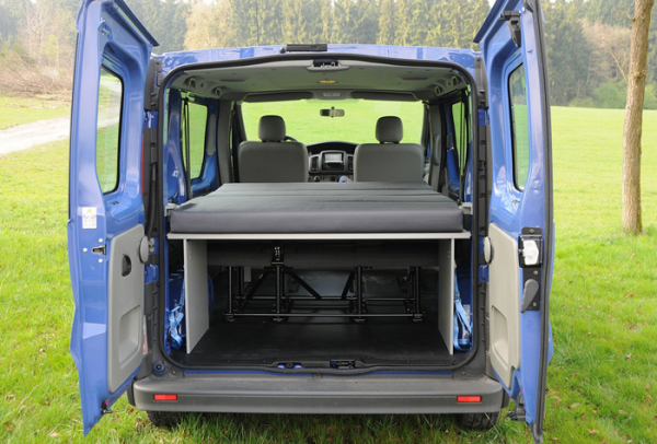 Schlafsystem Vivaro / Trafic / Primastar / NV300 / Talento kurzer Radstand - mit Dreier-Sitzbank