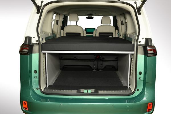 VanEssa Surfer sleeping system in the VW ID Buzz rear view