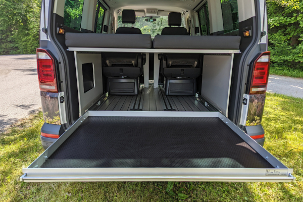 VanEssa Rear pull-out Riva surface anti-slip hexal structure in the VW bus